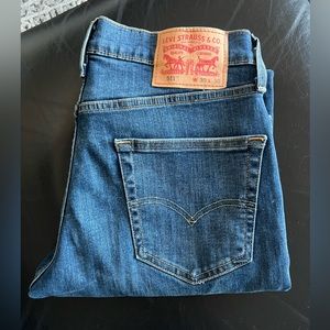 Levis 511 Slim Jeans